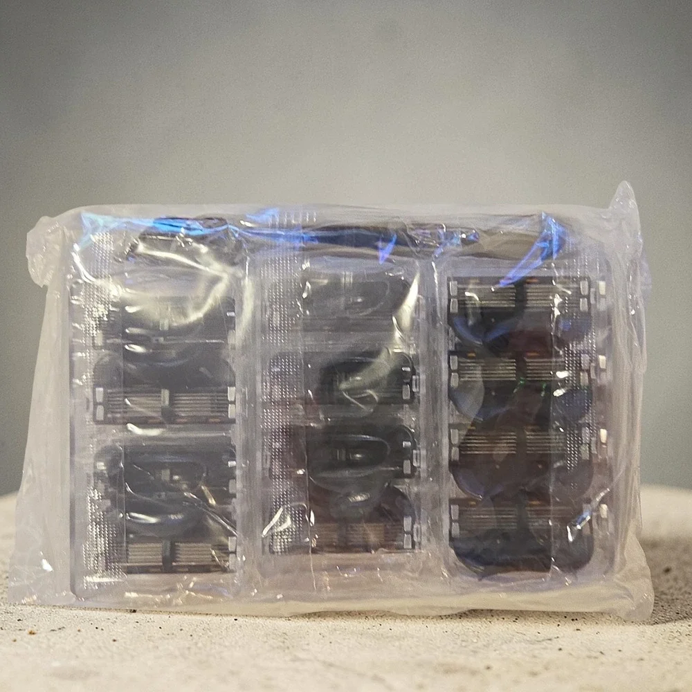 24 Stainless Steel 6 Blades Shaving Disposable Razors with Handle for Men - Picture 3 of 4